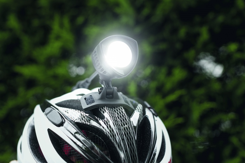 sigma_koplamp_helm_buster_700_led_zwart_3_201444.jpg